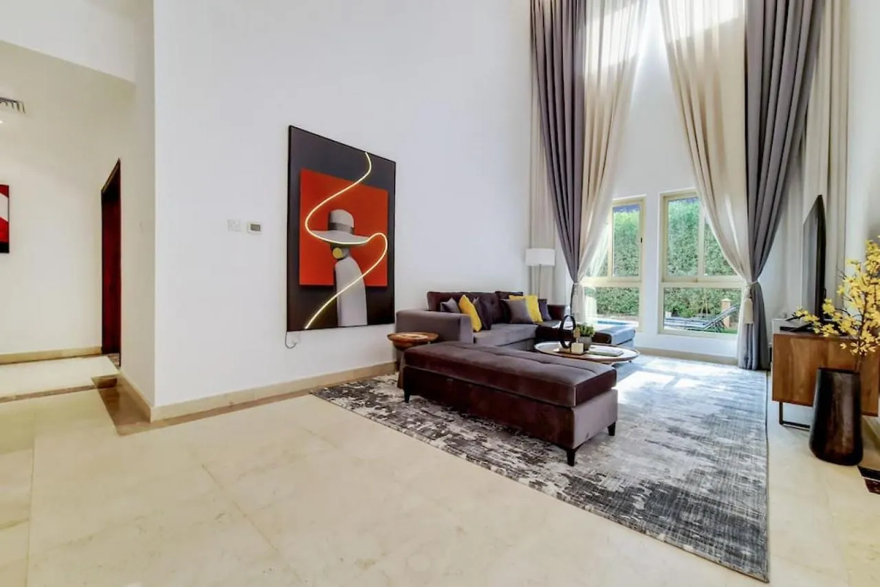 Villa, Jumeirah Islands - Modest Four Bedroom Villa دبي 0*,  الإمارات العربية المتحدة